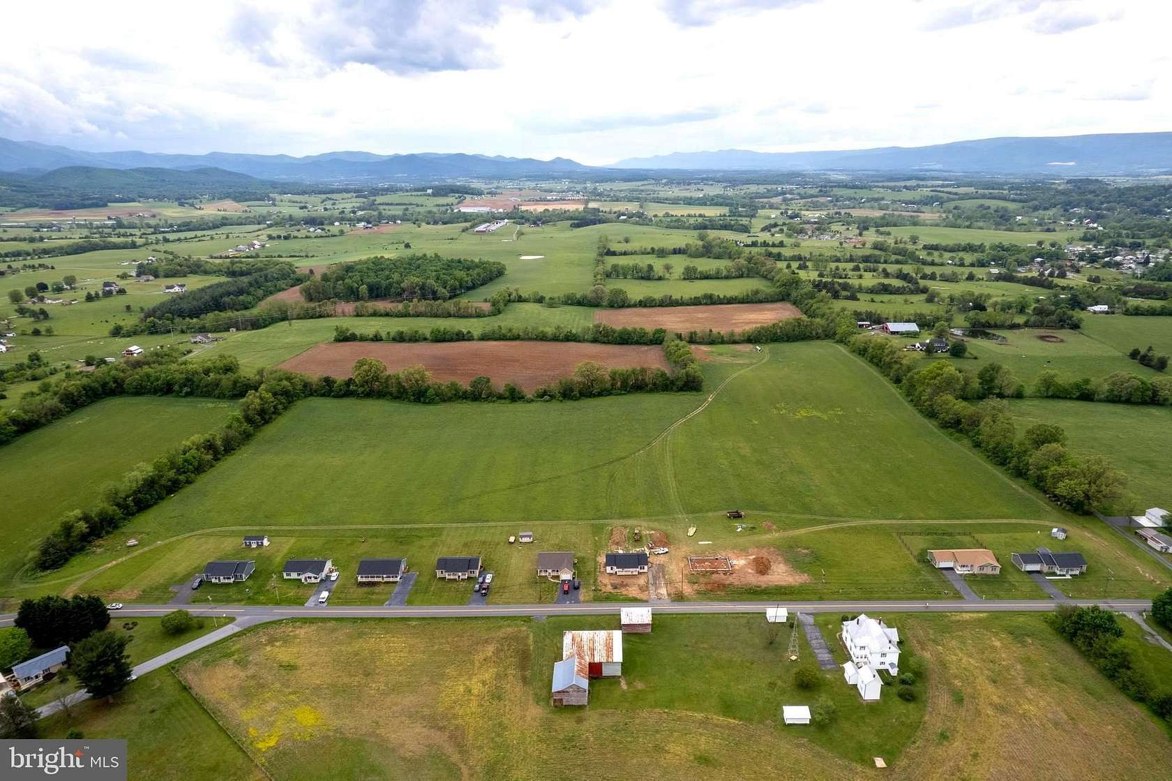 37 Acres of Recreational Land for Sale in Luray, Virginia
