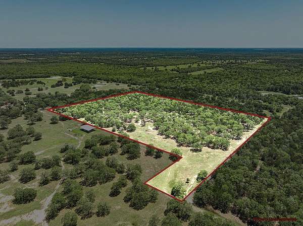 25.2 Acres of Land for Sale in Smithville, Texas