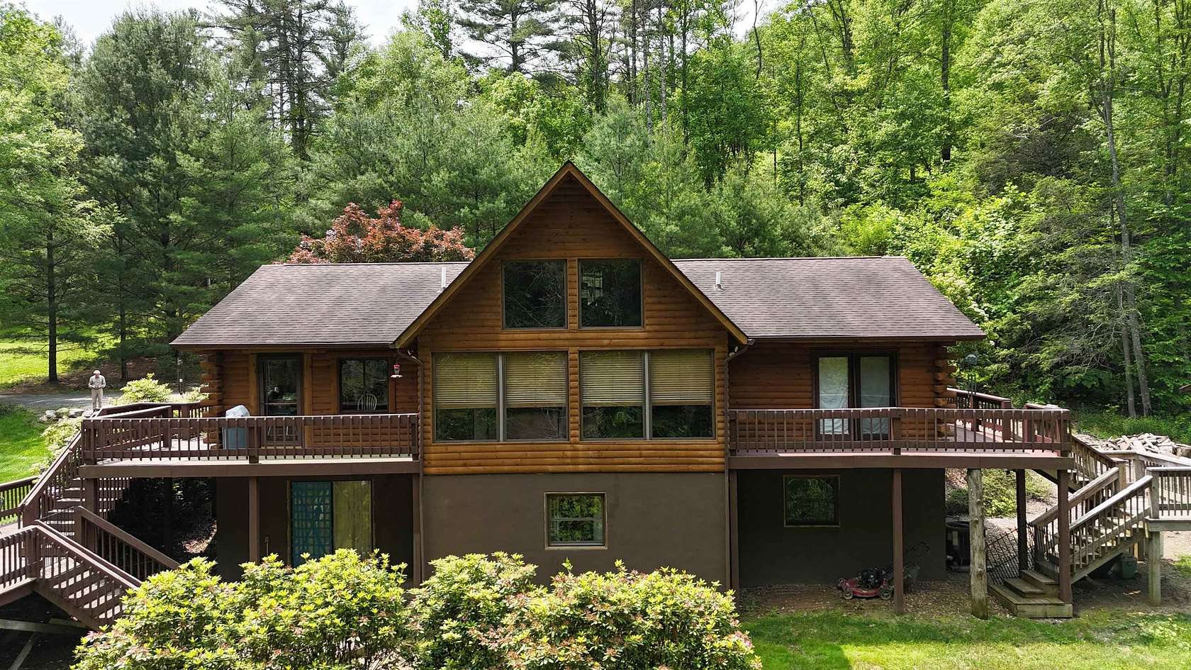 32 Acres of Land with Home for Sale in Warm Springs, Virginia