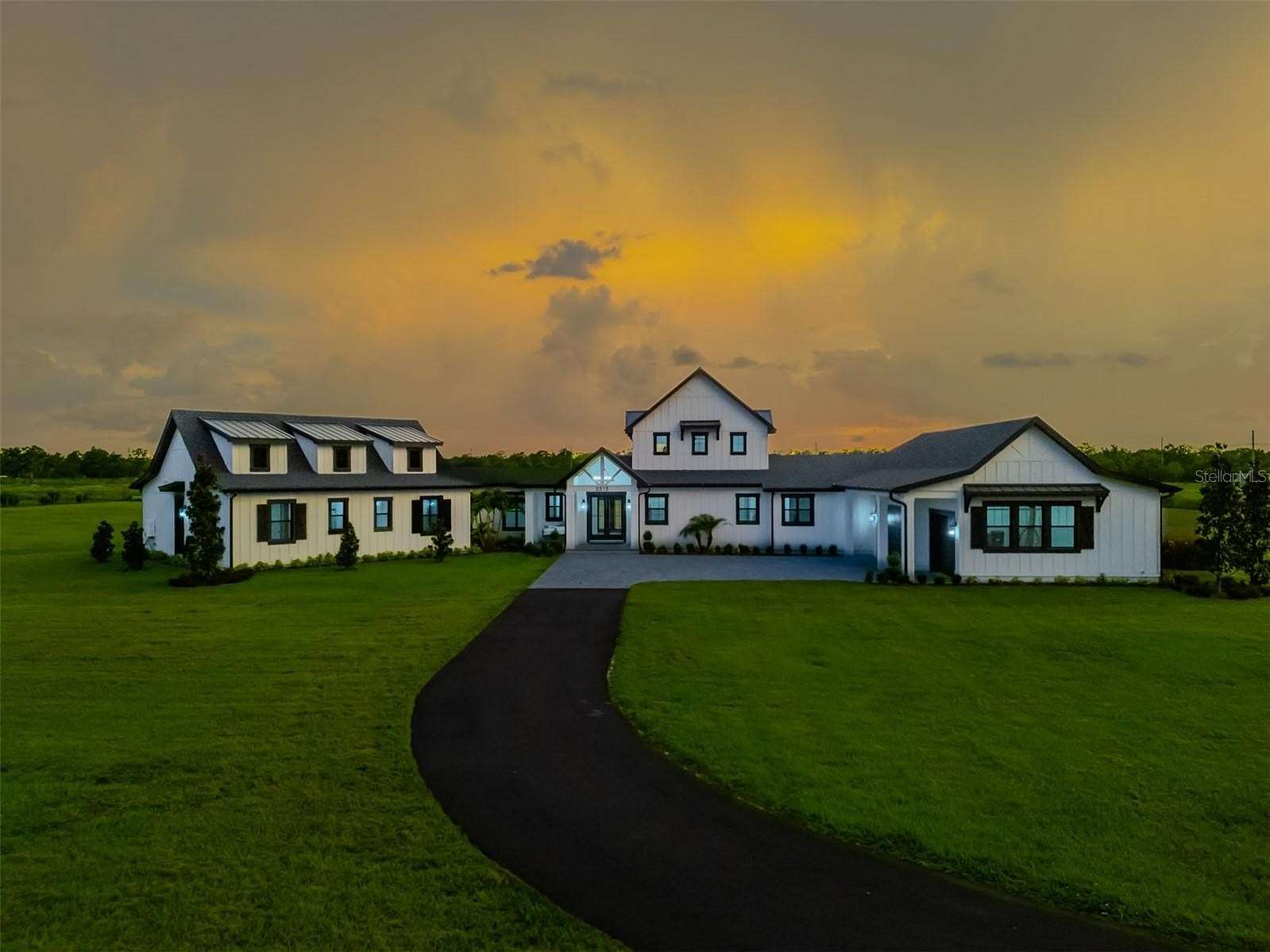 4.6 Acres of Residential Land with Home for Sale in Lithia, Florida