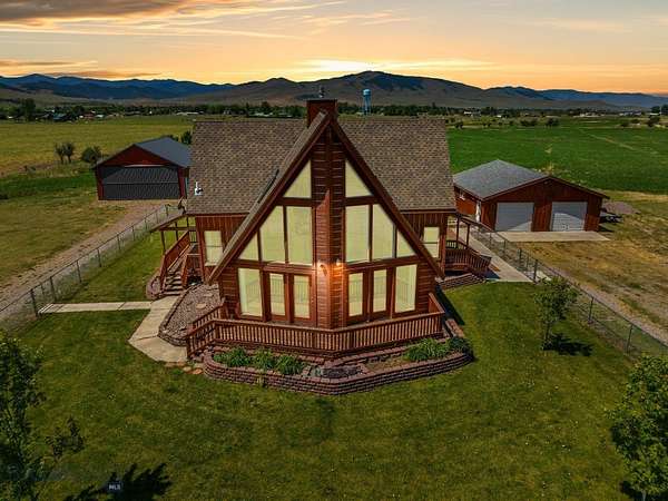 4.65 Acres of Residential Land with Home for Sale in St. Ignatius, Montana