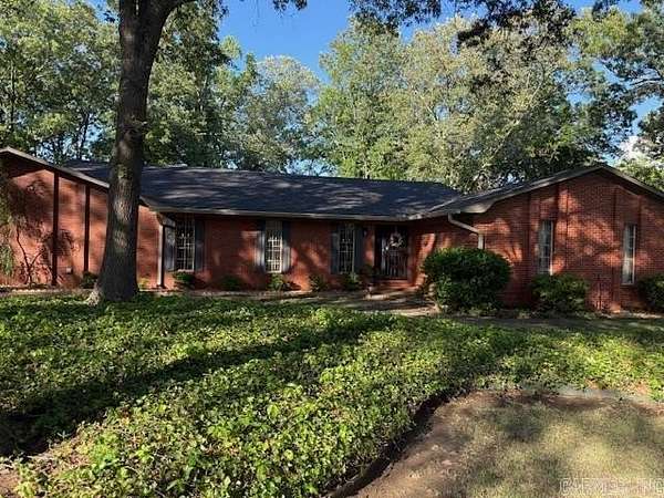 1.85 Acres of Residential Land with Home for Sale in Carlisle, Arkansas