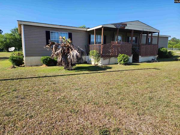 2 Acres of Residential Land with Home for Sale in Summerton, South Carolina