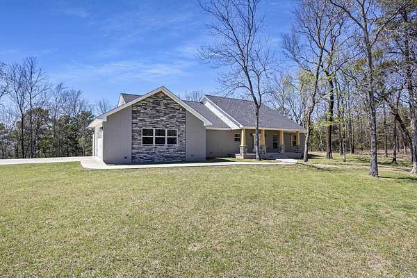 2 Acres of Residential Land with Home for Sale in Russellville, Arkansas