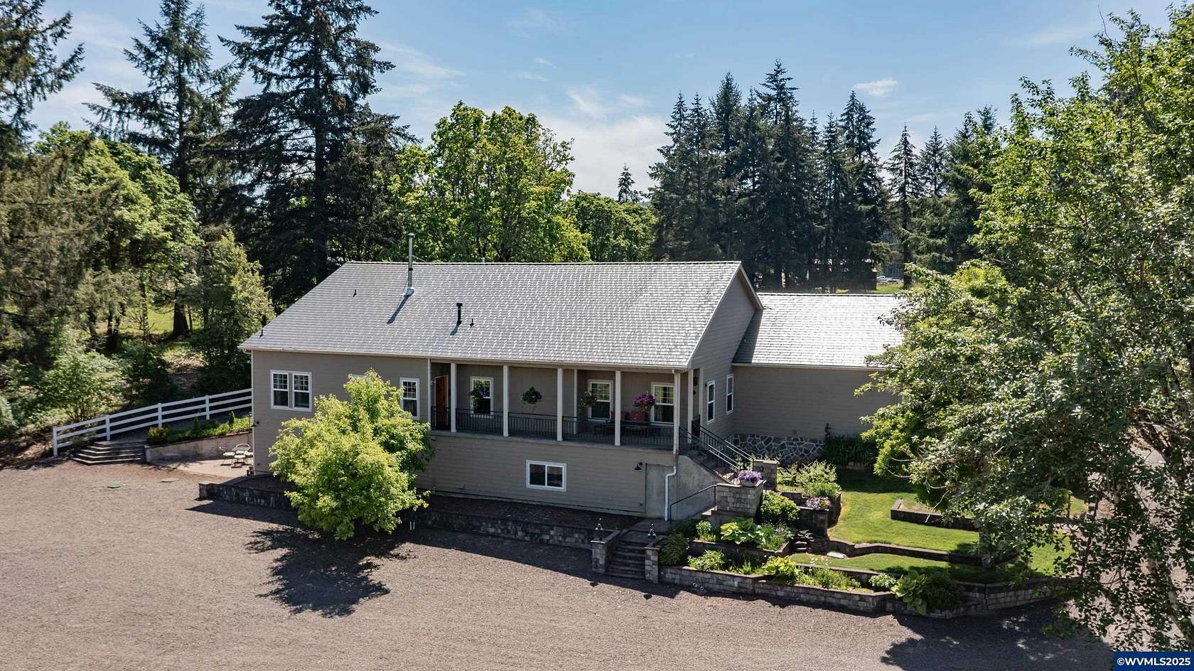 4.12 Acres of Residential Land with Home for Sale in Lebanon, Oregon