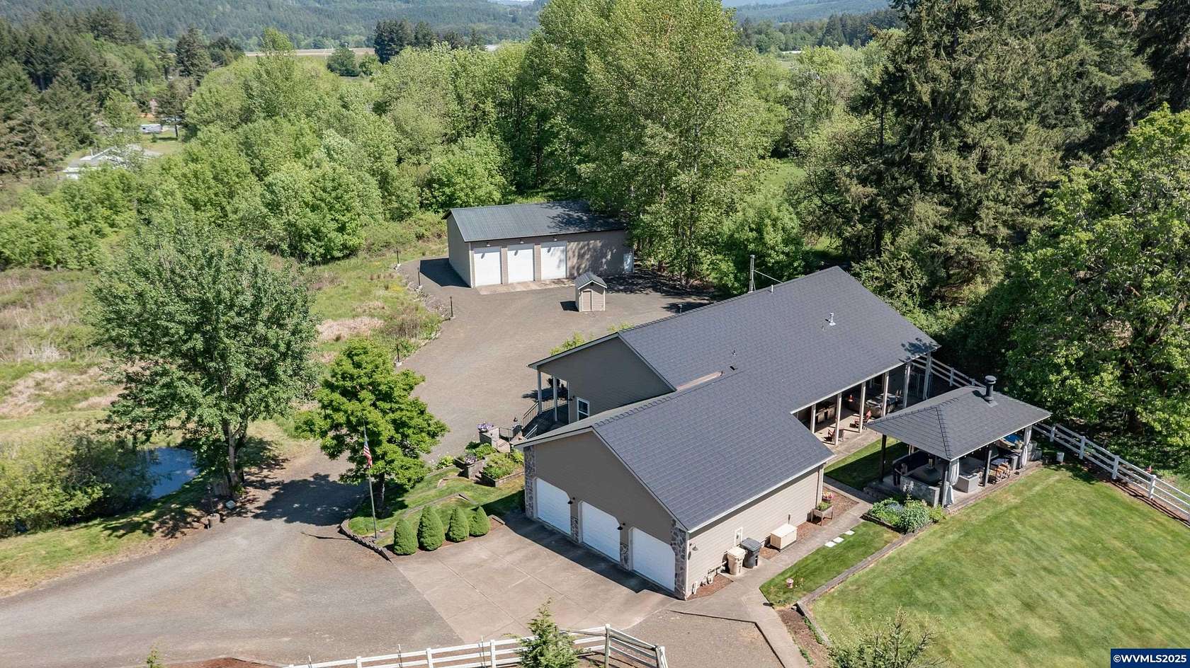 4.12 Acres of Residential Land with Home for Sale in Lebanon, Oregon