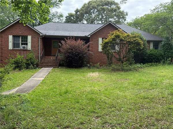 23 Acres of Land with Home for Sale in Jackson, Georgia