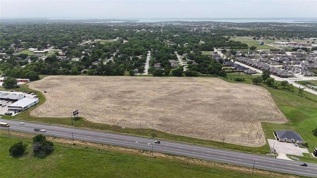 17 Acres of Mixed-Use Land for Sale in Pilot Point, Texas