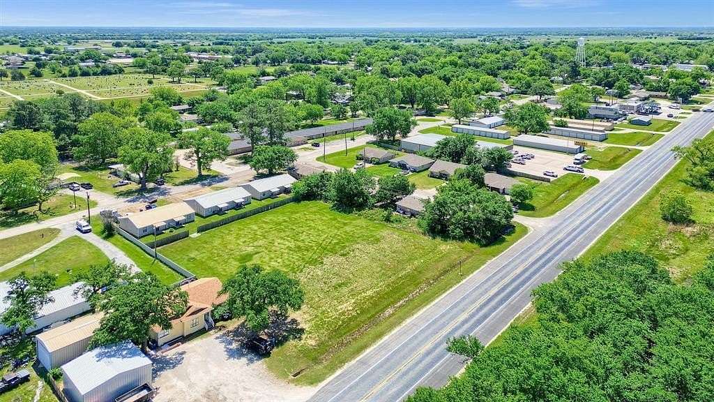 0.76 Acres of Commercial Land for Sale in Collinsville, Texas