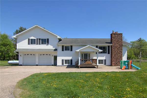 2.79 Acres of Residential Land with Home for Sale in Eau Galle, Wisconsin