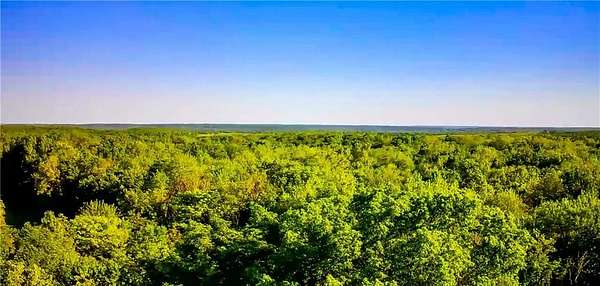 5 Acres of Residential Land for Sale in La Cygne, Kansas
