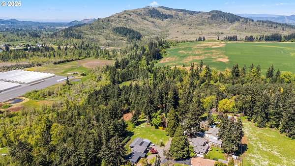 0.39 Acres of Residential Land for Sale in Pleasant Hill, Oregon