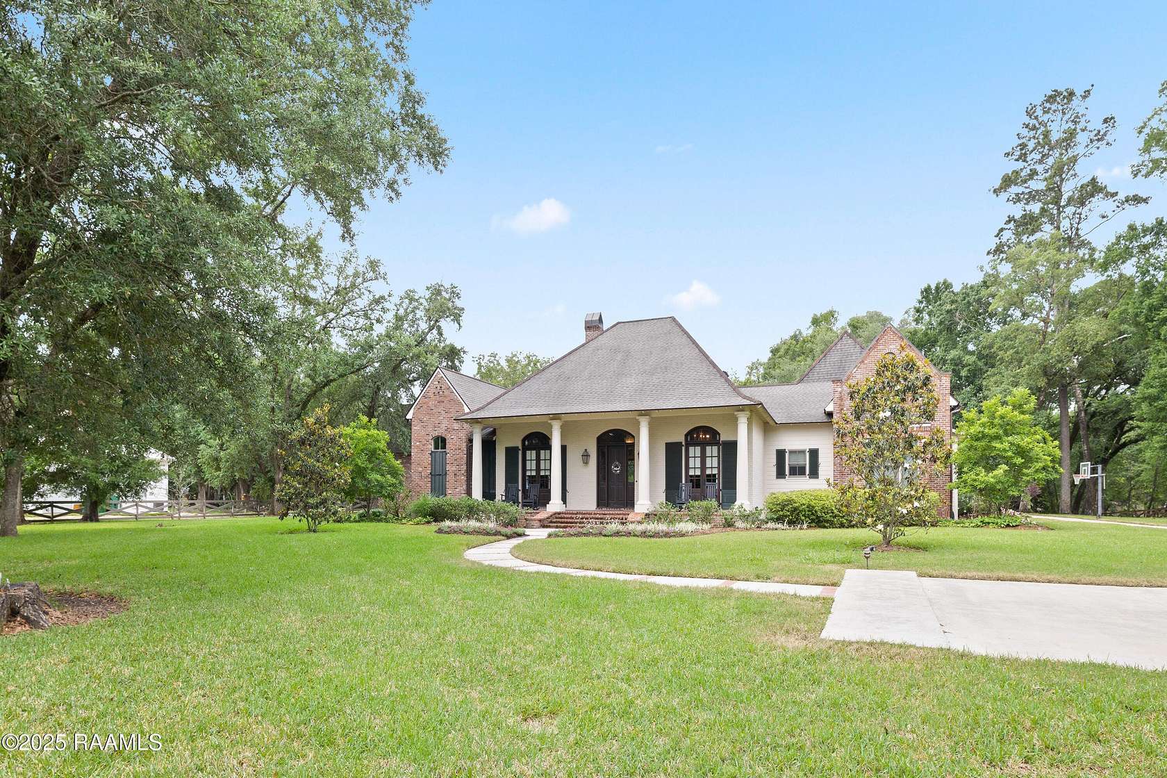 2.79 Acres of Residential Land with Home for Sale in New Iberia, Louisiana