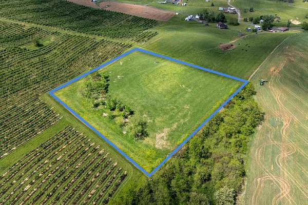 5 Acres of Land for Sale in Timberville, Virginia