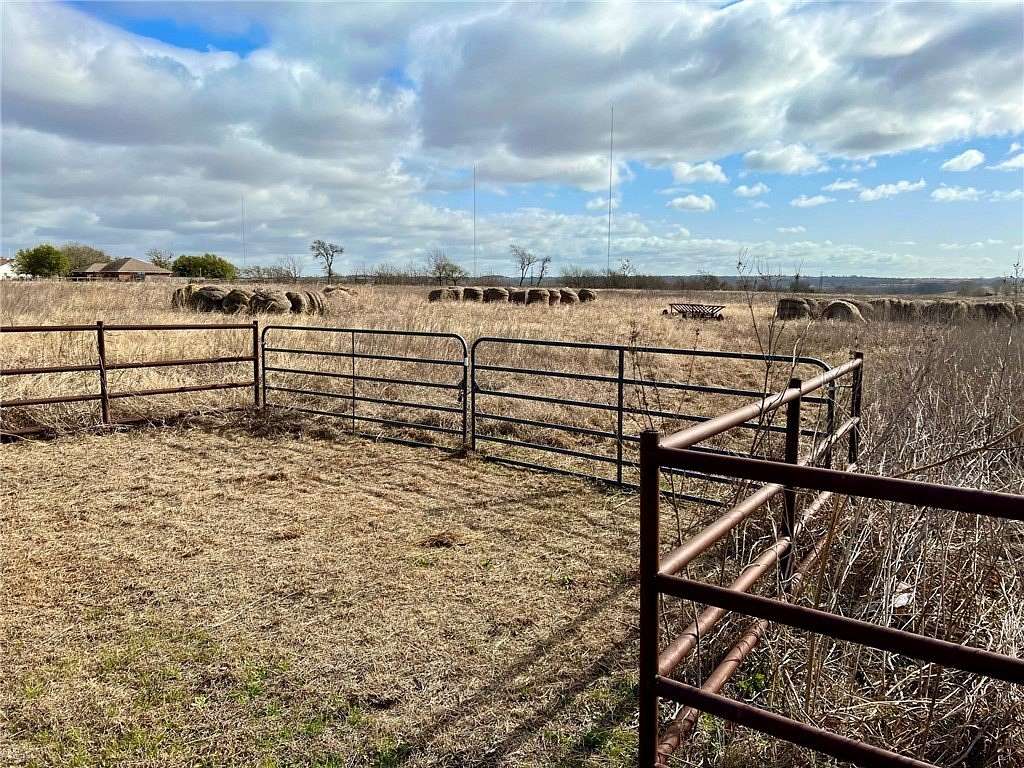17.2 Acres of Land for Sale in Moody, Texas