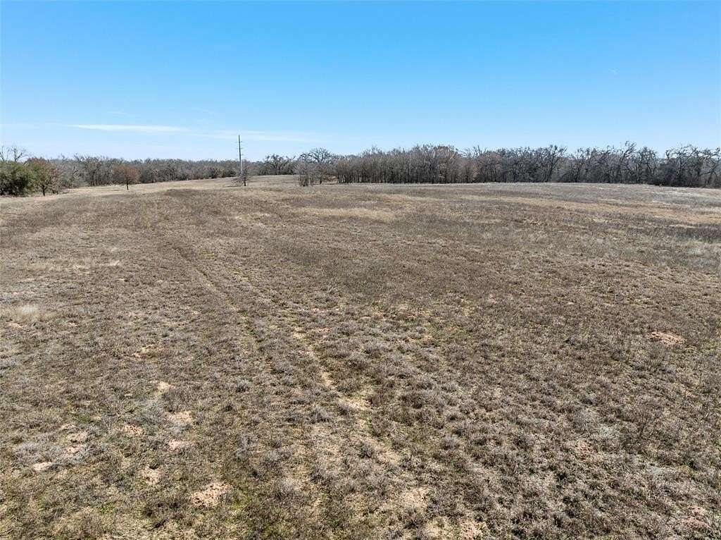 20 Acres of Land for Sale in Lott, Texas
