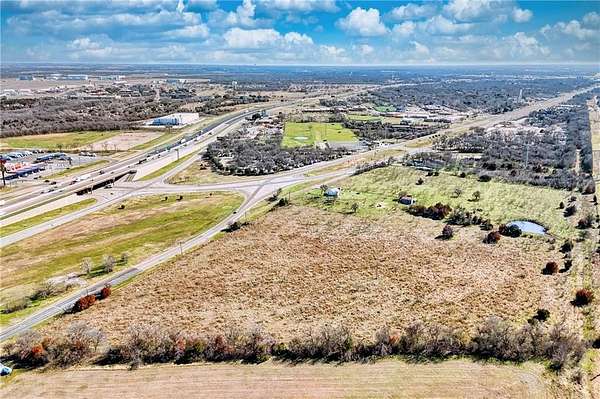 34 Acres of Commercial Land for Sale in Elm Mott, Texas