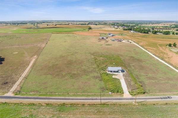 1 Acre of Residential Land for Sale in Moody, Texas