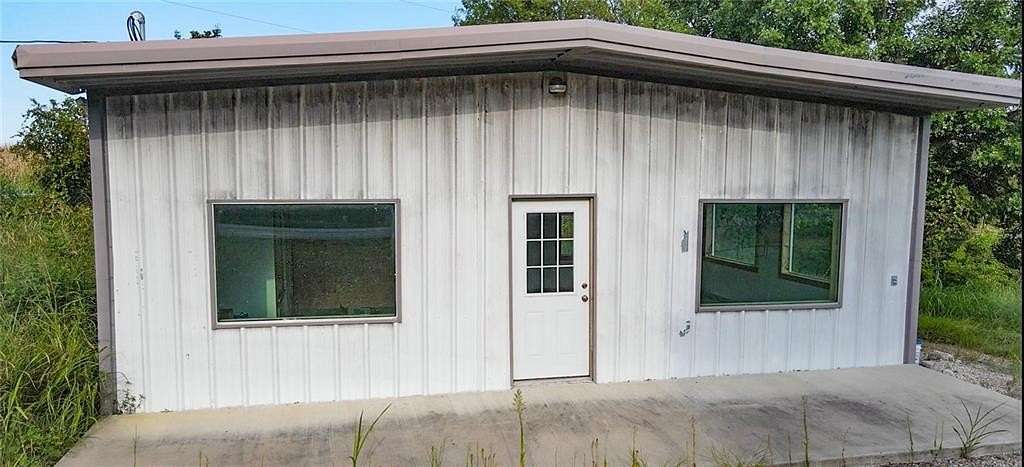 6.8 Acres of Commercial Land for Sale in Chilton, Texas