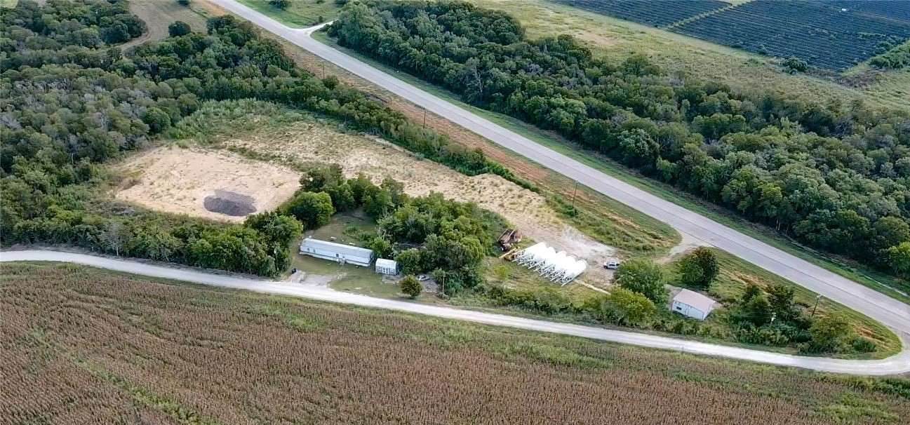 6.8 Acres of Mixed-Use Land for Sale in Chilton, Texas