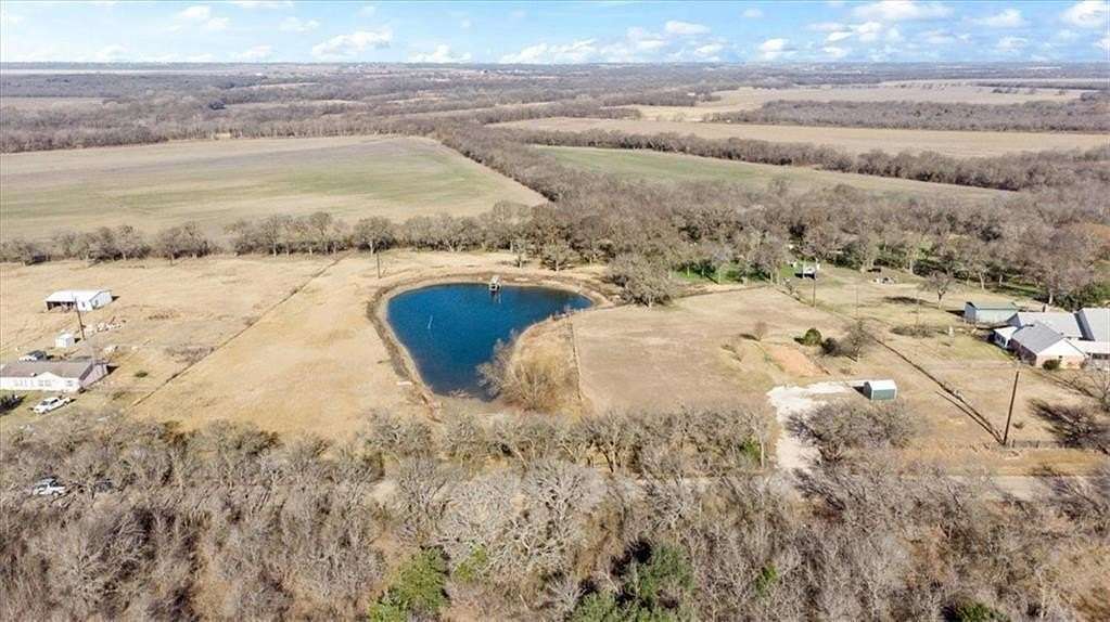 5.5 Acres of Residential Land for Sale in Axtell, Texas