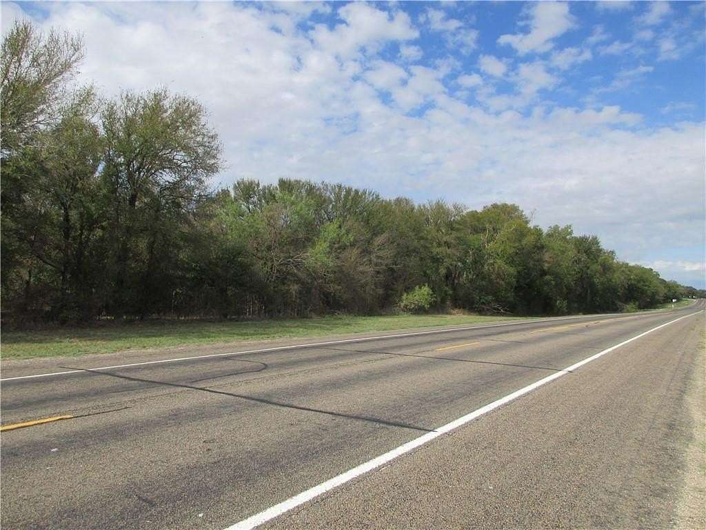 3.3 Acres of Residential Land for Sale in Marlin, Texas