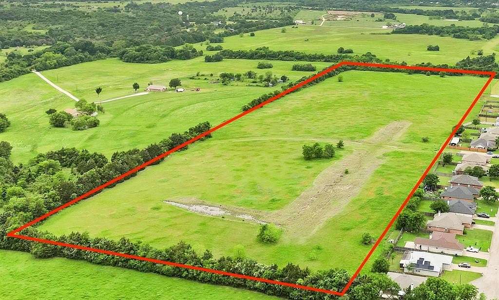 19.2 Acres of Land for Sale in Corsicana, Texas