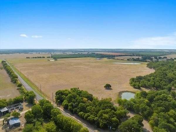 11.5 Acres of Land for Sale in Marlin, Texas