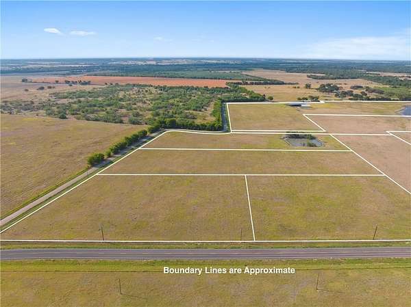 4.9 Acres of Land for Sale in Marlin, Texas