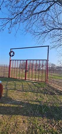 2.43 Acres of Residential Land for Sale in Mount Calm, Texas