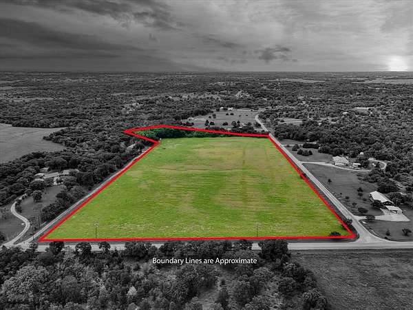 15.7 Acres of Land for Sale in Moody, Texas