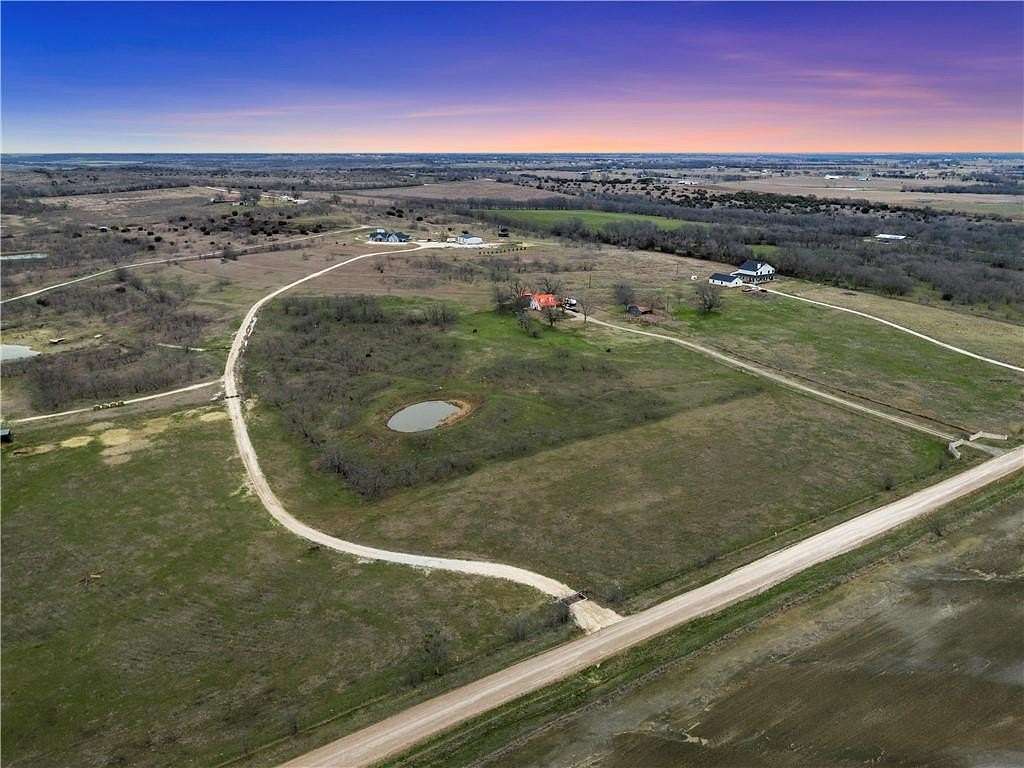 9.5 Acres of Residential Land for Sale in Moody, Texas