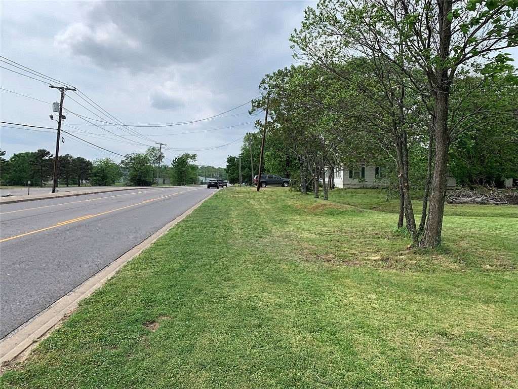 1 Acre of Residential Land for Sale in Russellville, Arkansas