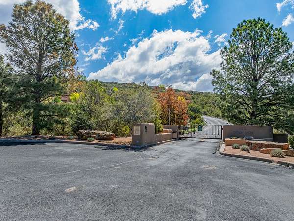 1 Acre of Residential Land for Sale in Santa Fe, New Mexico