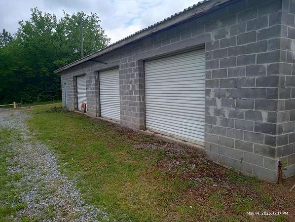 1.57 Acres of Improved Commercial Land for Sale in Chatsworth, Georgia