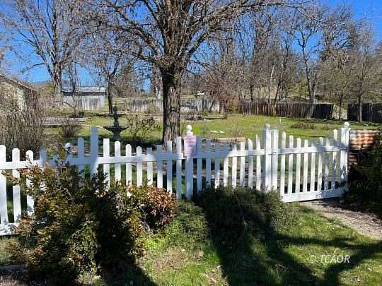 0.39 Acres of Mixed-Use Land for Sale in Hayfork, California