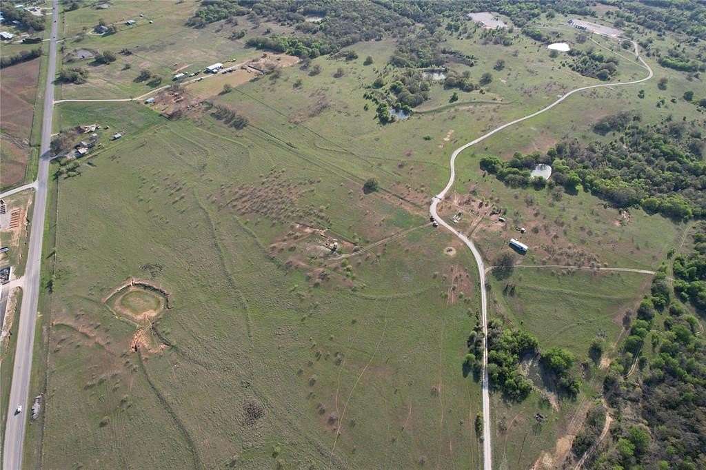 184 Acres of Land for Sale in Decatur, Texas