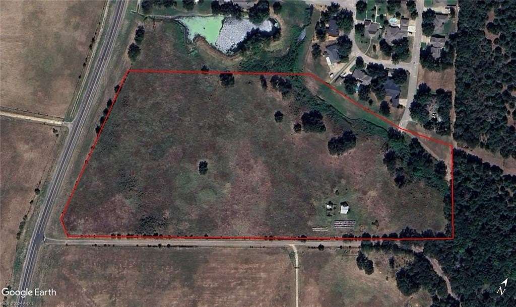 21.8 Acres of Land for Sale in Groesbeck, Texas