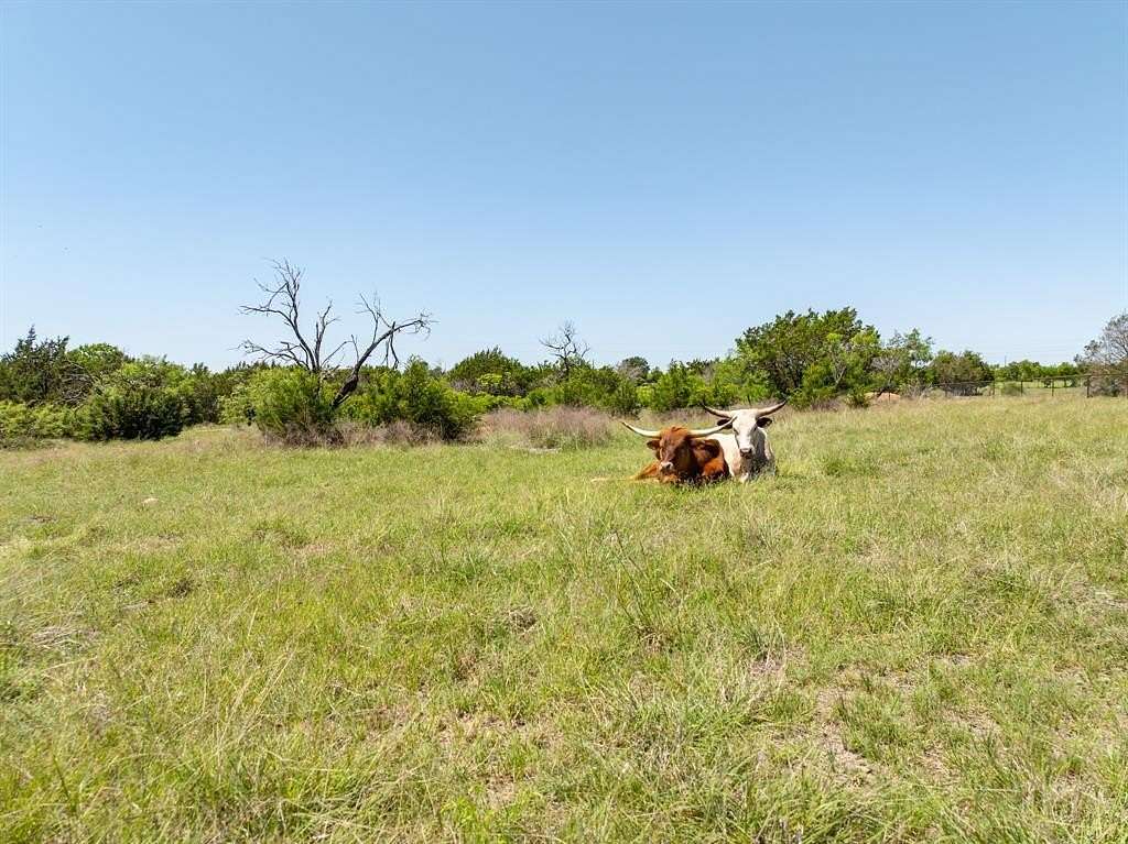 12 Acres of Land for Sale in Hamilton, Texas