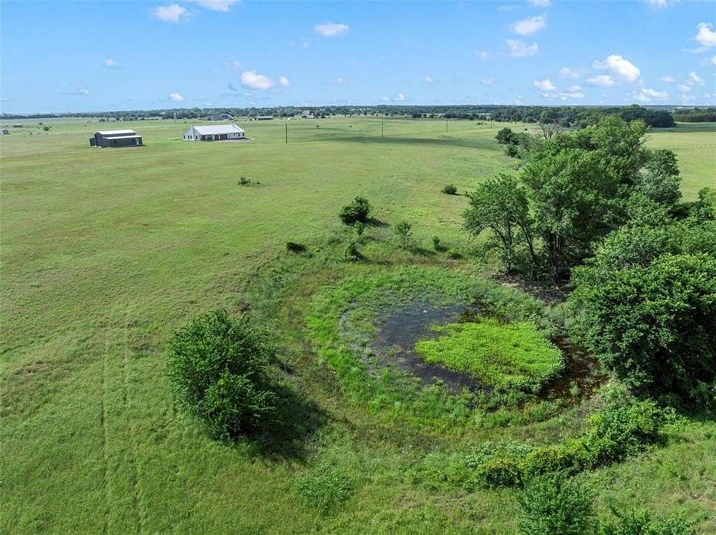 27 Acres of Land for Sale in Moody, Texas