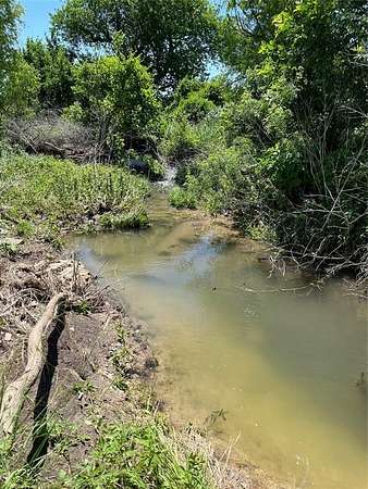27 Acres of Recreational Land & Farm for Sale in Moody, Texas