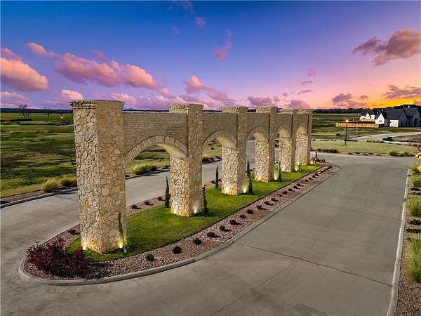 1 Acre of Residential Land for Sale in Lorena, Texas
