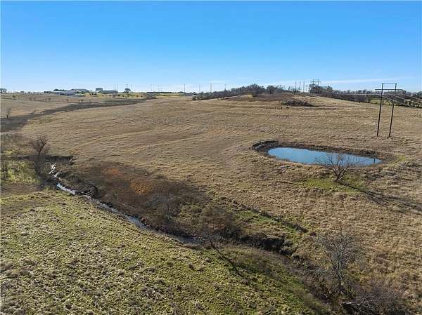49.7 Acres of Agricultural Land for Sale in Moody, Texas