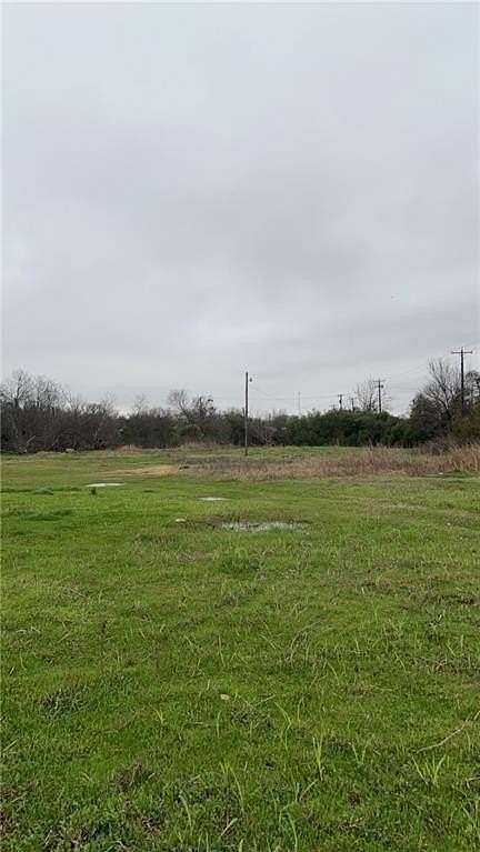 1.65 Acres of Land for Sale in Marlin, Texas