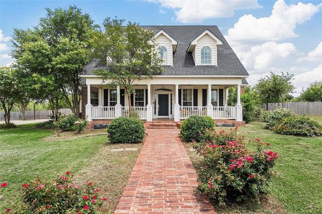 1.89 Acres of Residential Land with Home for Sale in Lorena, Texas