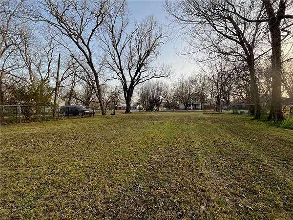 0.13 Acres of Residential Land for Sale in Groesbeck, Texas