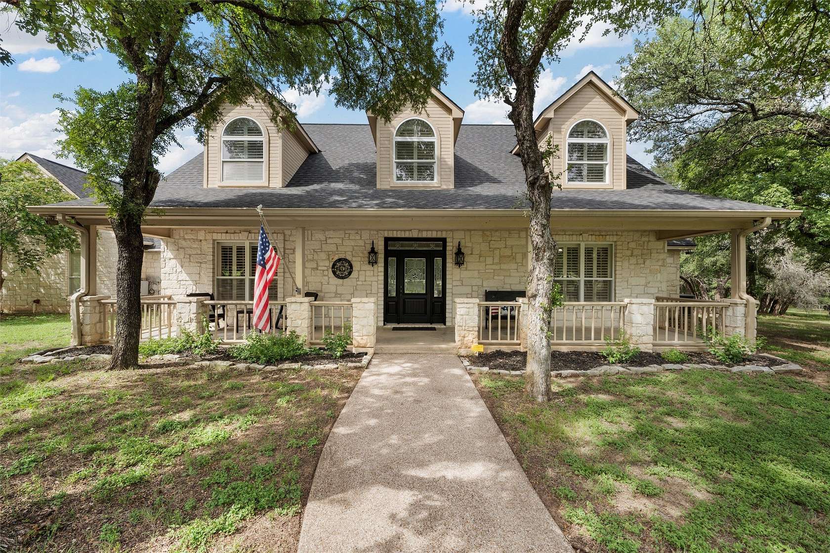 4.68 Acres of Land with Home for Sale in Crawford, Texas