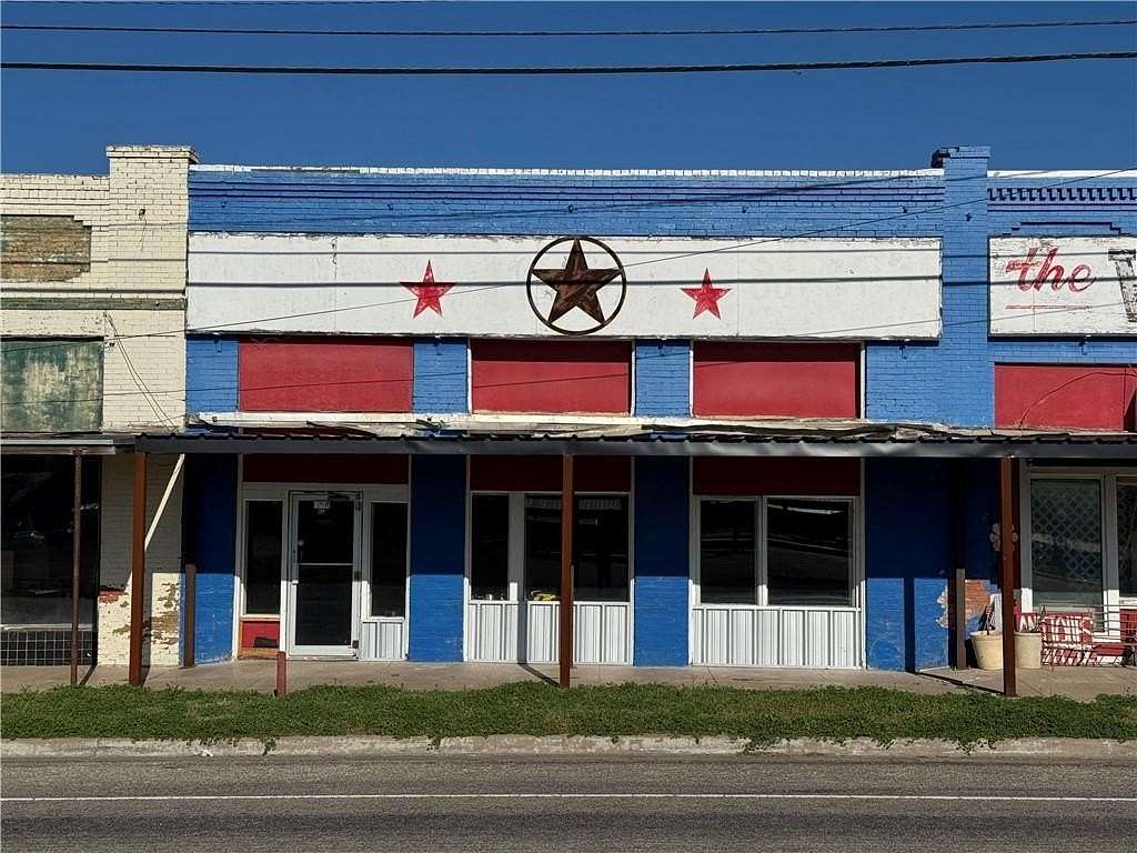 0.1 Acres of Commercial Land for Sale in Lott, Texas