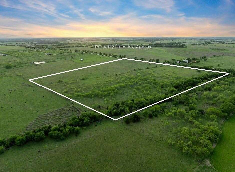 30 Acres of Land for Sale in Riesel, Texas