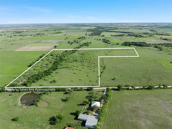 23 Acres of Agricultural & Residential Land for Sale in Riesel, Texas